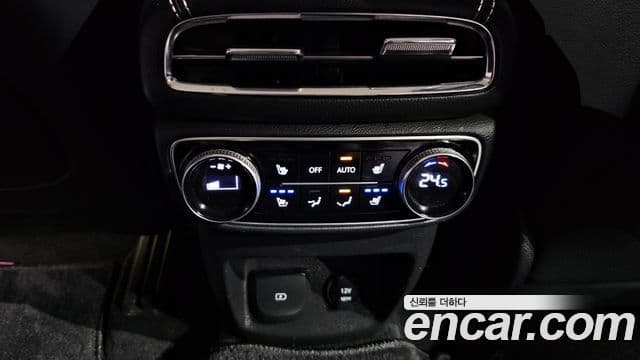Genesis GV80 2020 — ფოტო 19/20