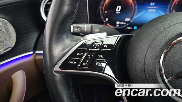 Mercedes-Benz E-Class 2021 — Photo 14/20