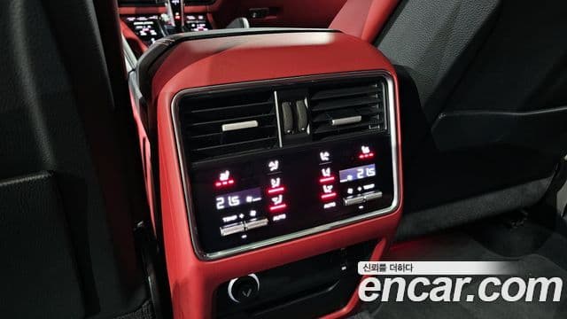 Porsche Cayenne 2022 — Photo 12/20