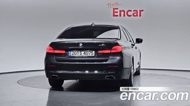 BMW 5 Series 2021 — Şəkil 3/20