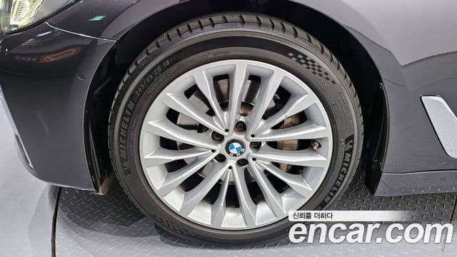 BMW 5 Series 2021 — Şəkil 4/20