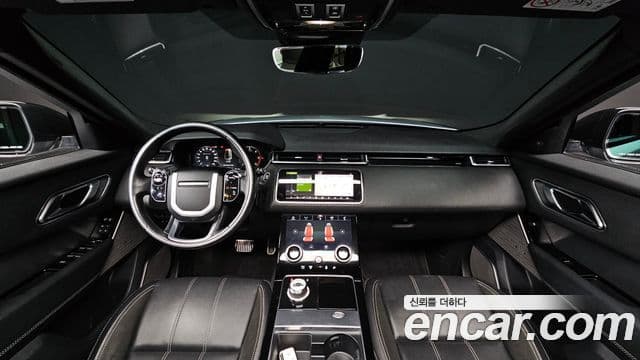 Land Rover Range Rover Velar 2018 — Photo 9/20