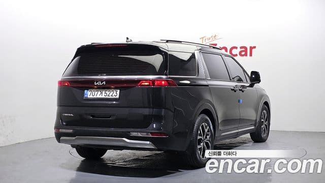 Kia Carnival 2022 — Фото 2/20