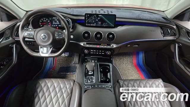 Kia Stinger 2021 — ფოტო 7/20