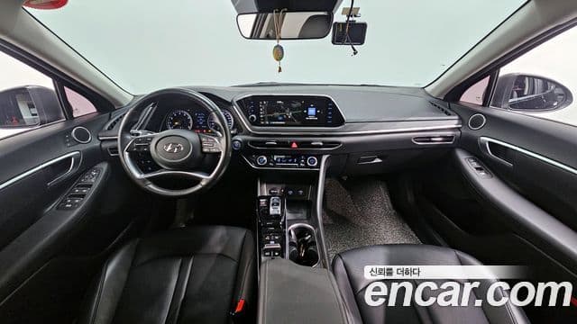 Hyundai Sonata 2020 — ფოტო 7/20