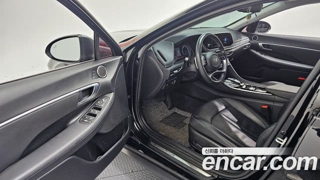 Hyundai Sonata 2020 — ფოტო 10/20