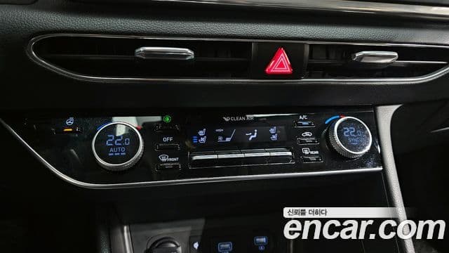 Hyundai Sonata 2020 — ფოტო 18/20