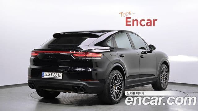 Porsche Cayenne 2021 — Photo 10/20