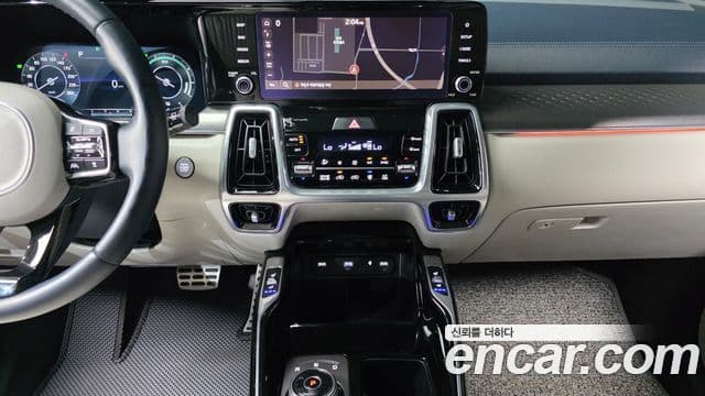 Kia Sorento 2021 — ფოტო 15/20