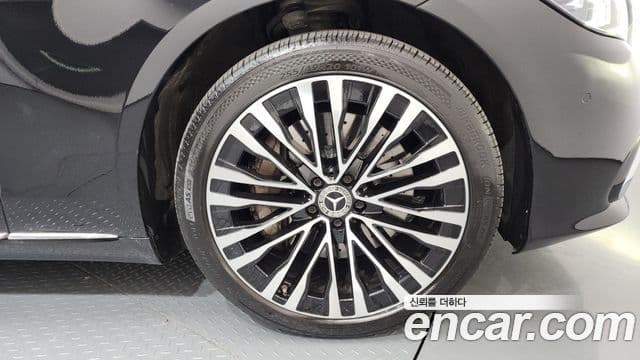 Mercedes-Benz S-Class 2023 — ფოტო 5/20