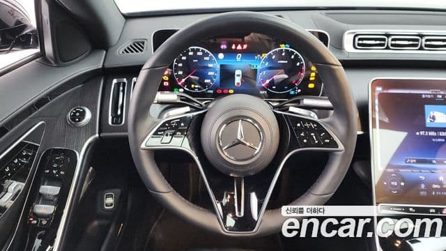 Mercedes-Benz S-Class 2023 — ფოტო 13/20