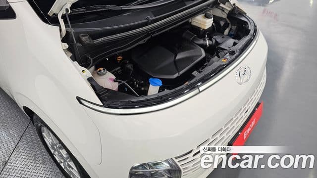 Hyundai Staria 2023 — Фото 6/20