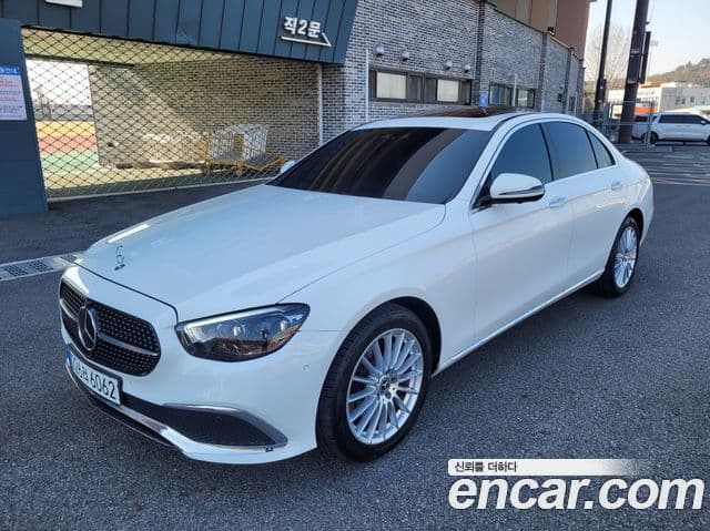 Mercedes-Benz E-Class 2022 — Şəkil 10/20