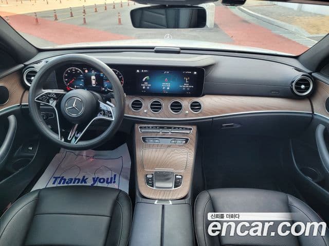 Mercedes-Benz E-Class 2022 — Şəkil 8/20