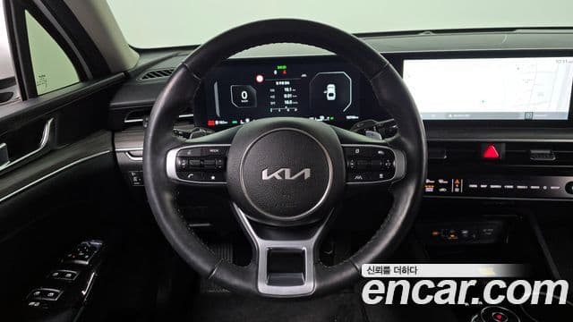 Kia K5 2024 — Şəkil 13/20