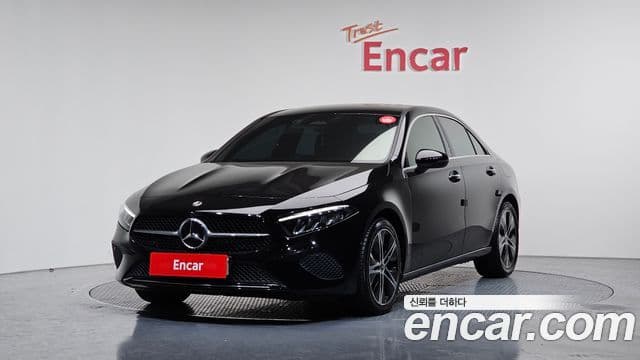 Mercedes-Benz A-Class 2024 — Şəkil 12/20