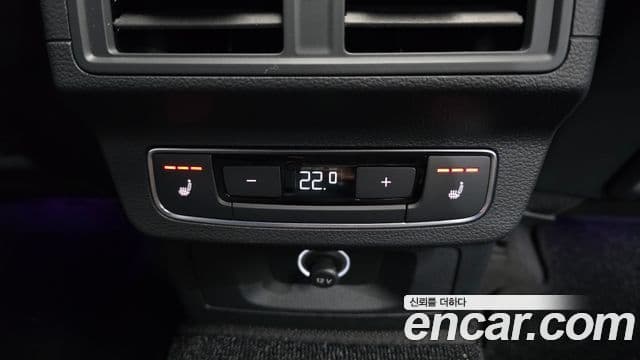 Audi Q5 2020 — ფოტო 14/20