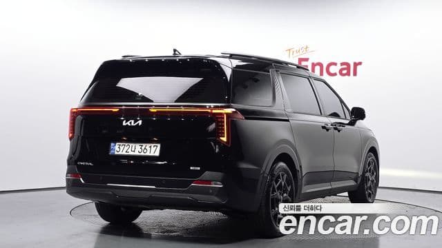 Kia Carnival 2024 — Фото 2/20