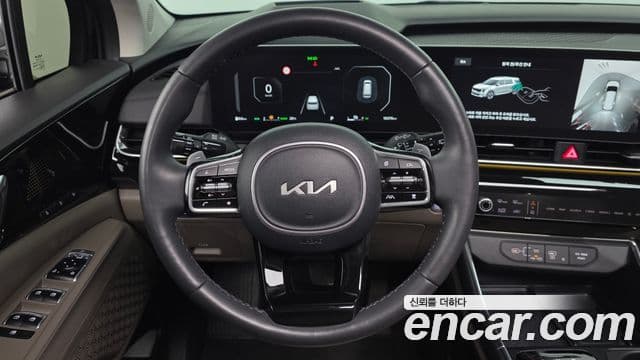 Kia Carnival 2024 — Фото 13/20