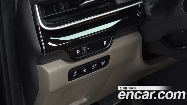 Kia Carnival 2024 — Фото 14/20