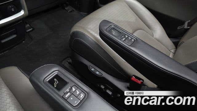 Kia Carnival 2024 — Фото 17/20
