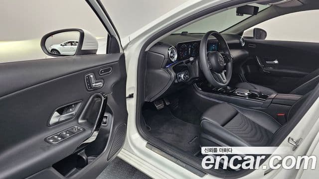 Mercedes-Benz A-Class 2020 — Şəkil 10/20