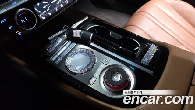 Genesis Electrified G80 2022 — Şəkil 9/20