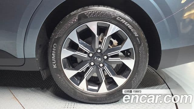 Kia Carnival 2021 — Фото 5/20