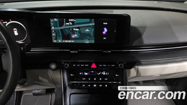 Kia Carnival 2021 — Фото 14/20