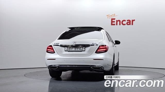 Mercedes-Benz E-Class 2018 — ფოტო 4/20
