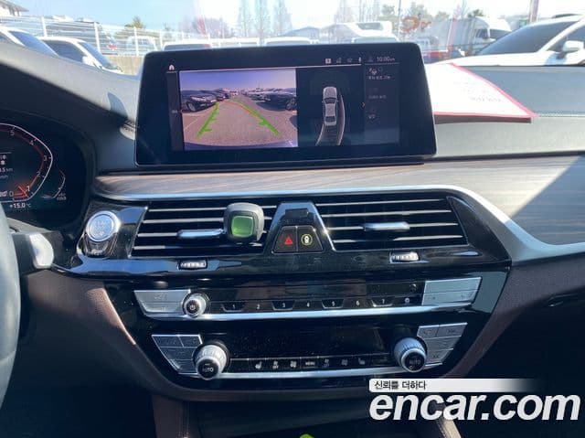BMW 5 Series 2020 — Şəkil 10/20