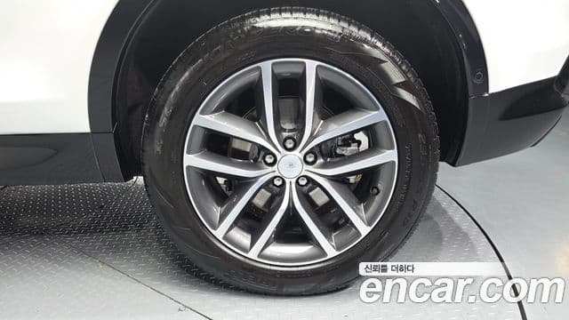 Land Rover Discovery Sport 2025 — Photo 5/20
