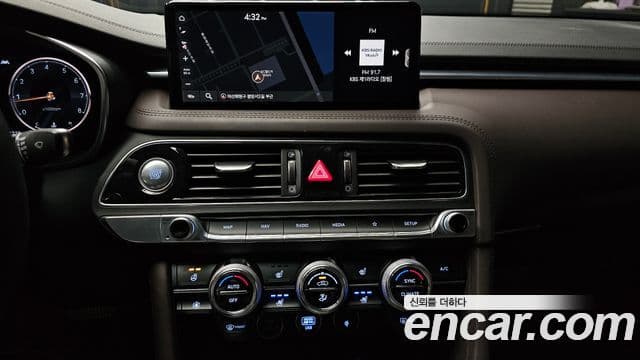 Genesis G70 2021 — Şəkil 13/20