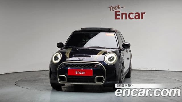 Mini Cooper S 2023 — ფოტო 3/20