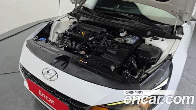 Hyundai The New Avante Hybrid 2022 — ფოტო 3/20