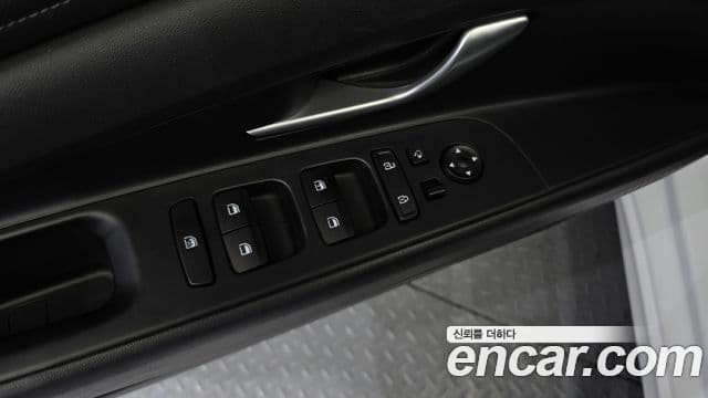 Hyundai The New Avante Hybrid 2022 — ფოტო 15/20