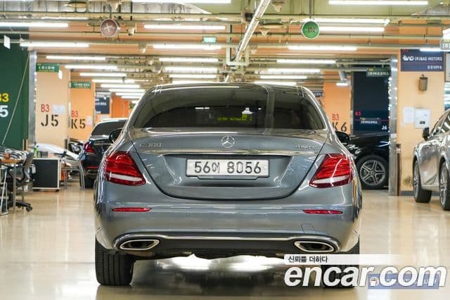 Mercedes-Benz E-Class 2019 — Şəkil 16/20