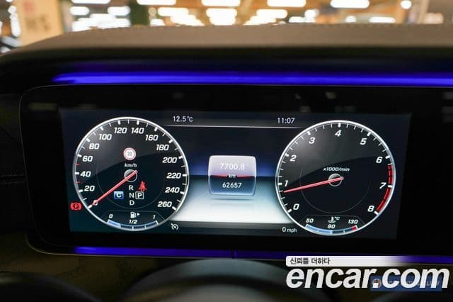 Mercedes-Benz E-Class 2019 — Şəkil 14/20