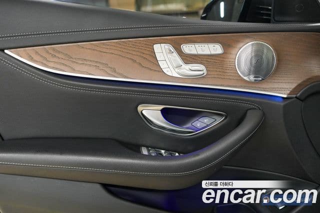 Mercedes-Benz E-Class 2019 — Şəkil 13/20