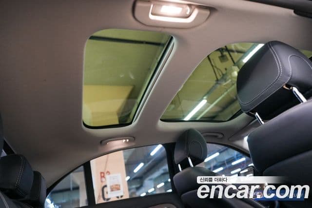 Mercedes-Benz E-Class 2019 — Şəkil 15/20