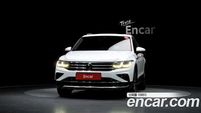 Volkswagen Tiguan 2022 — ფოტო 3/20