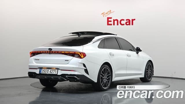 Kia K5 2021 — Şəkil 2/20
