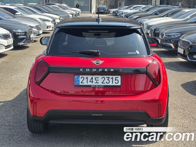 Mini Cooper S 2025 — ფოტო 3/20