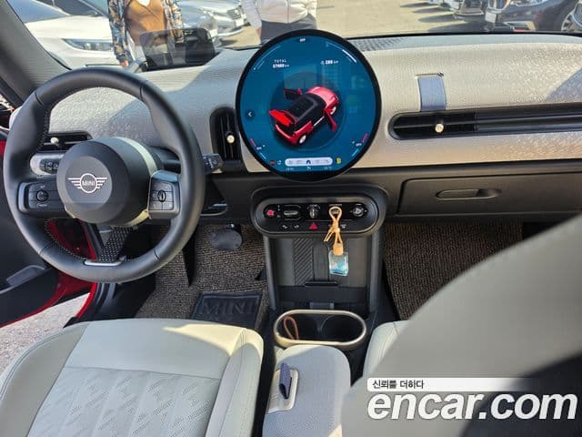 Mini Cooper S 2025 — ფოტო 10/20