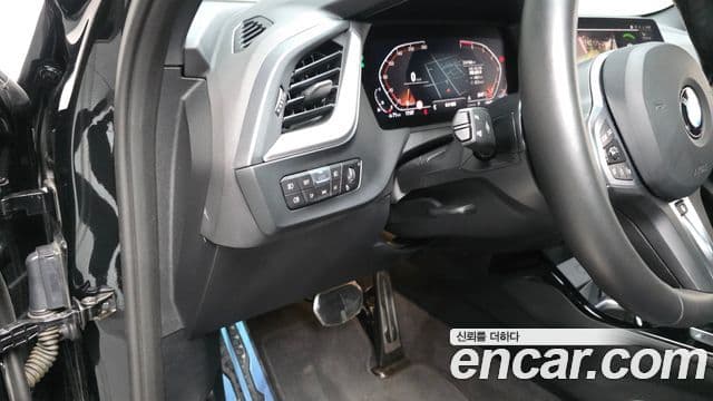 BMW 1 Series 2024 — ფოტო 13/20