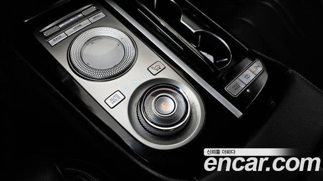 Genesis Electrified G80 2021 — Şəkil 9/20