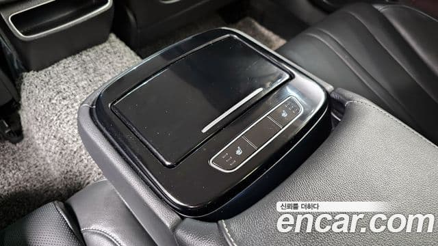 Genesis Electrified G80 2021 — Şəkil 19/20