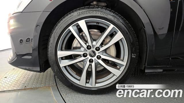 Audi A6 2022 — ფოტო 5/20