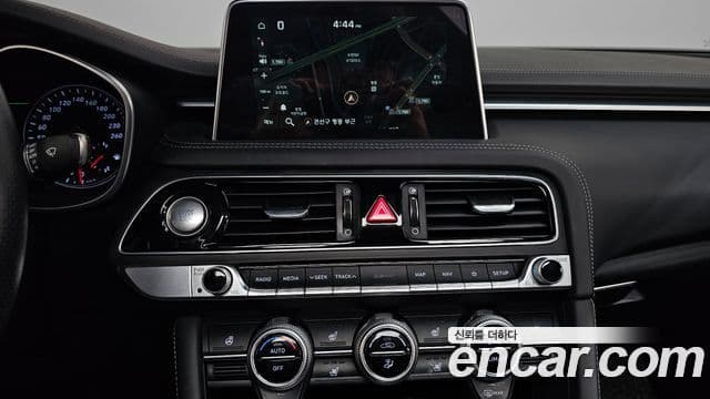 Genesis G70 2018 — Şəkil 2/20