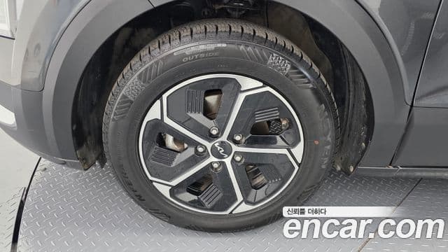 Kia Niro 2022 — фото 5 из 20